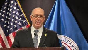 EEUU: El enviado especial de Trump a Mineápolis anuncia el fin cercano de la operación antimigratoria