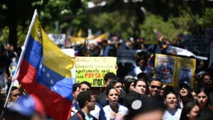 “No tenemos miedo”, el grito de la primera gran marcha opositora en Venezuela tras la caída de Maduro