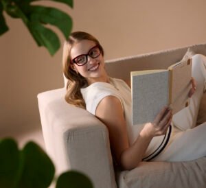 Ver bien en un mundo digitalizado: Cómo los lentes monofocales digital acompañan la rutina diaria