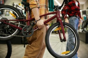 Tres días para rodar: Paseo de las Flores organiza feria de bicicletas