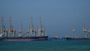 Irán cierra el estrecho de Ormuz y agrava las relaciones con China