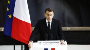 Macron ordena el “aumento del número de cabezas nucleares” del arsenal francés