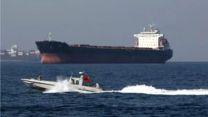 Unos 20.000 marineros y 15.000 pasajeros bloqueados en el Golfo Pérsico por la guerra