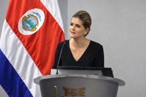 Fernández invita a los 57 diputados electos a cerrar filas en la cruzada de mano dura contra los delincuentes