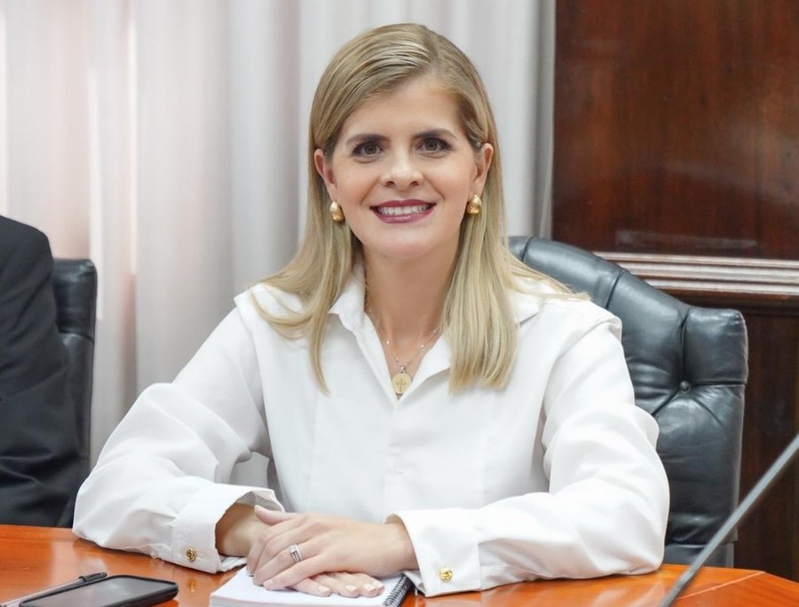 Laura Fernández convoca a funcionarios públicos a construir una “Costa Rica más eficiente y justa”