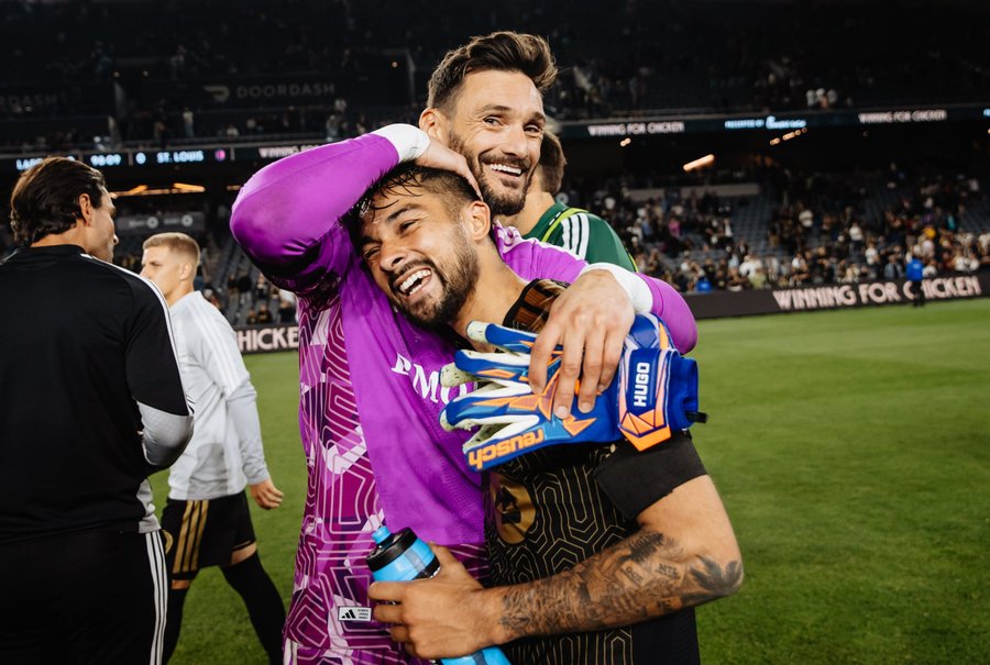 (Video) Lloris mira hacia Alajuela tras otro triunfo del LAFC en la MLS