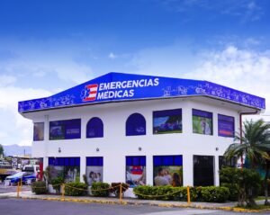 Nueva mega base de Emergencias Médicas en Zapote