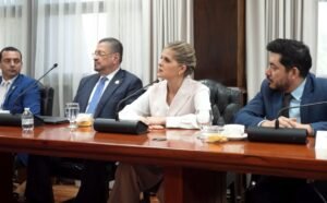 Gobierno levanta negociaciones del FEES ante demandas “irracionales y abusivas” de universidades