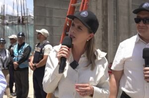 Laura Fernández sobre CACCO: Esto es concreto macizo no como la cárcel de estereofón de Carlos Alvarado