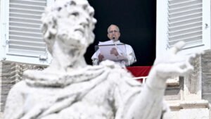 Guerra en Oriente Medio: El papa afirma que está “más cerca que nunca” del pueblo libanés