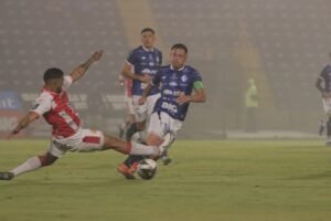 El fútbol costarricense en alerta: árbitros denuncian escalada de violencia