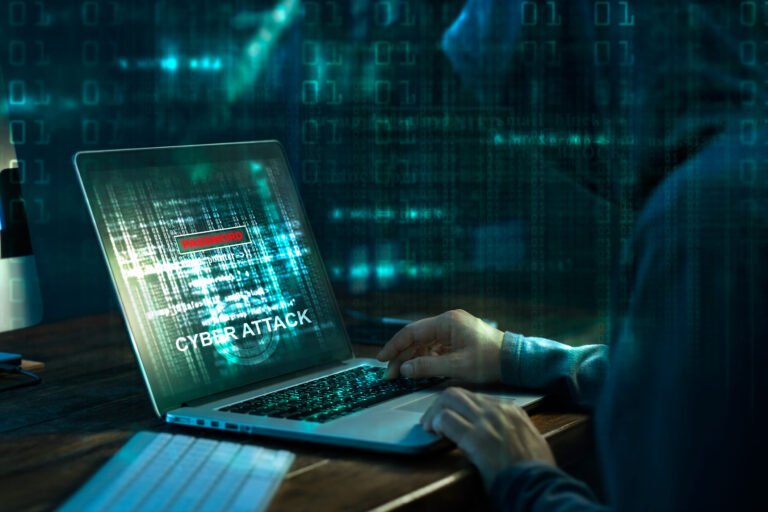 El mayor riesgo de un ciberataque está dentro de la misma empresa: errores humanos y falta de inversión exponen a lascompañías