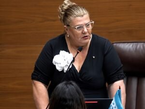Kattia Calvo tilda de “absurdas” las reiteraciones del Frente Amplio para alargar los debates