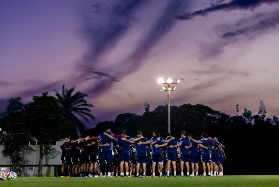Técnico de La Sele separa a dos jugadores más por indisciplina