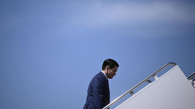 China le cambia el nombre a Marco Rubio para dejarlo ingresar al país