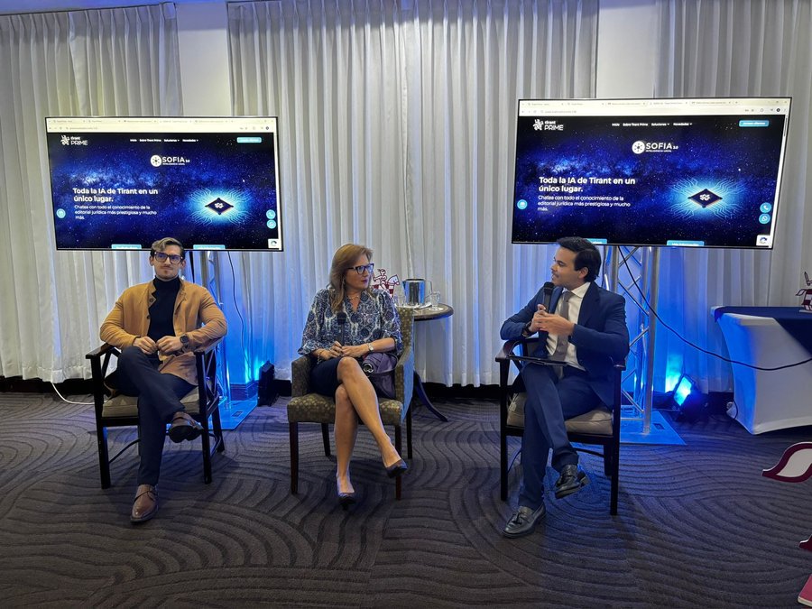 Legal AI Summit reúne en San José a juristas y tecnólogos para analizar el impacto de la inteligencia artificial en el ejercicio legal