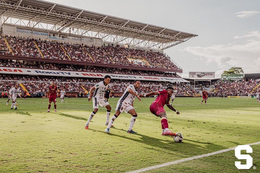 Saprissa está a las puertas de tener nuevo gerente deportivo