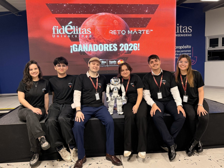 Dos colegiales y cuatro universitarios viajarán a España para defender el título mundial de Reto Marte 2026