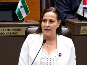 Diana Murillo exige a Hacienda devolver ₡1.680 millones cobrados de más a contribuyentes