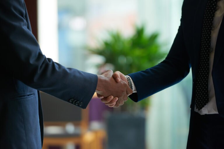 Palo Alto Networks completa la adquisición de Portkey para proteger agentes de IA