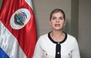 Laura Fernández separa a siete funcionarios de Fuerza Élite tras fallar prueba de polígrafo