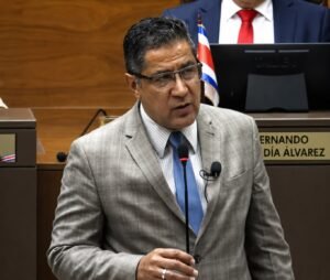 Nogui Acosta: Hay una gran oportunidad de desarrollo extrayendo el oro de Crucitas