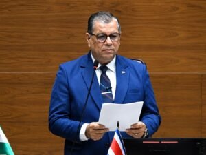 Diputado del PLN insiste en que ministro de Seguridad y director de la DIS deben renunciar