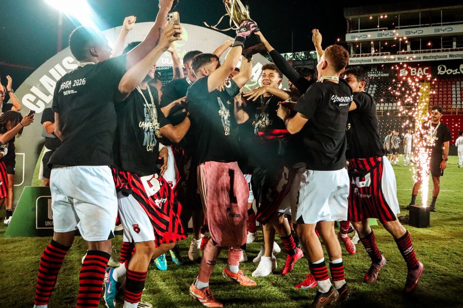 Alajuelense: Fue campeón U-21 y buscará un campo en el primer equipo