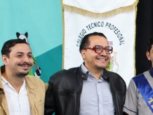 Prohibición a proselitismo político en escuelas y colegios está en el Estatuto del Registro Civil desde 1953
