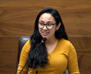 Diputada del Frente Amplio exige asistencia consular para Julián Valverde