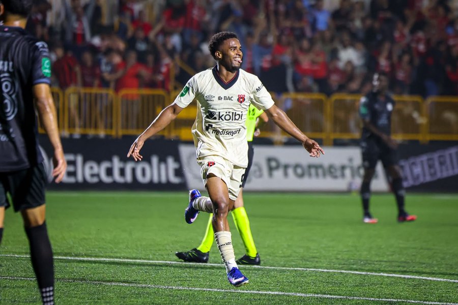 Kenyel Mitchell: “Sabemos jugar la Copa Centroamericana”