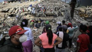 Aumentan a 5.398 los muertos por los terremotos en Venezuela