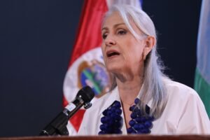 Gordienko cuestiona que atribuyan a Chaves y Fernández los avances en Limón