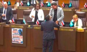 Diputados aceleran paso en jornadas 4×3: votan 454 mociones en su primera semana de vía rápida