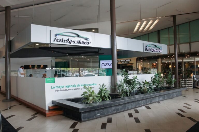 Experiencia de adquisición vehicular evoluciona hacia modelos más transparentes y centrados en el consumidor