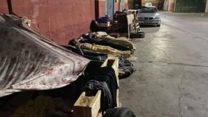 “No regresaremos”: jóvenes migrantes marroquíes en Ceuta se niegan a abandonar su sueño europeo