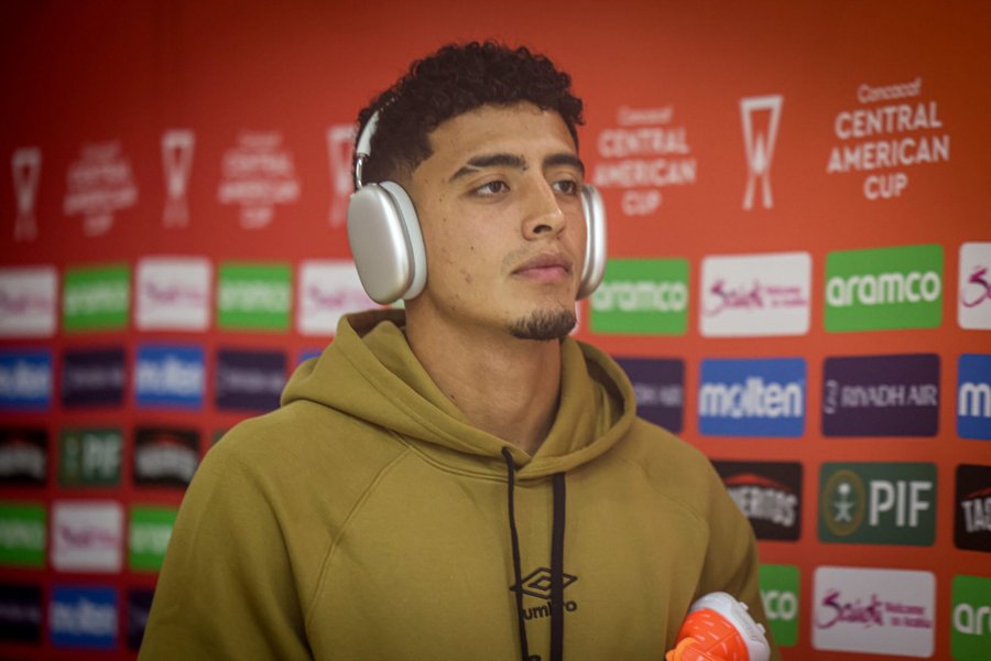 Daniel Chacón enciende las alarmas en Alajuelense