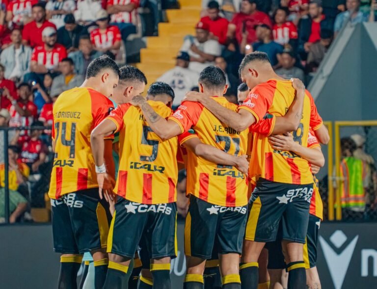 Herediano se juega el todo por el todo contra Antigua. Foto: Herediano
