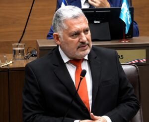 Villalobos: Llevan 4 años atacando a Chaves, llaman dictadora a la presidenta y hoy se rasgan las vestiduras