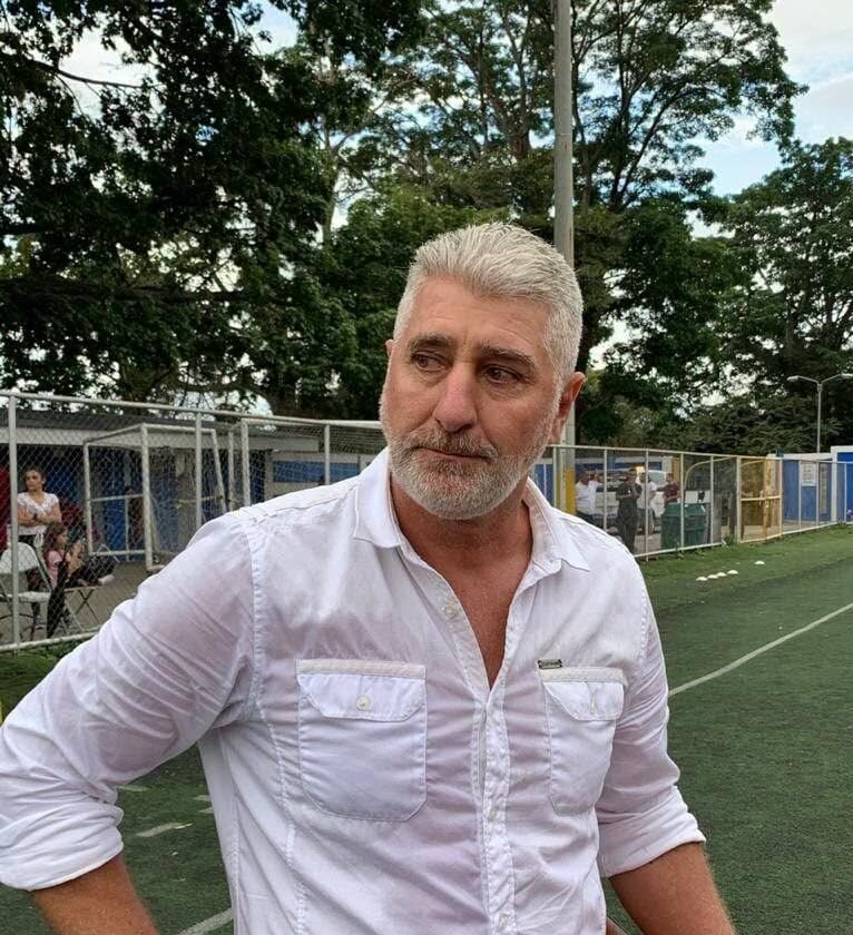 Alejandro Larrea.
