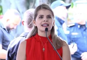 Laura Fernández sobre Edgardo Araya: No me voy a rebajar nunca a los niveles de ese señor