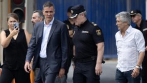 Ceuta: Sánchez acusa a “la internacional ultraderechista” por la ola migratoria marroquí