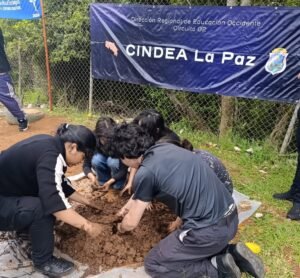 Estudiantes del CINDEA La Paz piden al MEP no tomar decisiones que limiten sus oportunidades de estudio