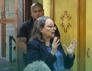 FECOPROU rechaza proyecto de colegiatura profesional y advierte posibles riesgos para los usuarios
