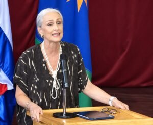 Ante gritos de puntarenenses, Abril Gordienko los manda a reclamar soluciones a Laura Fernández
