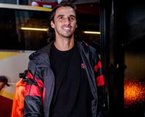Bryan Ruiz define su mano derecha en el cuerpo técnico de La Sele