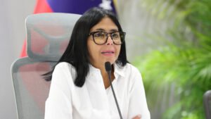 Donald Trump y Delcy Rodríguez: del enfrentamiento a una relación marcada por el petróleo
