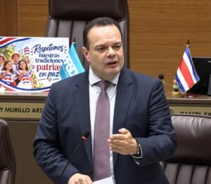 Gonzalo Ramírez denuncia que diputado del PLN planeó interrumpir comparecencia del rector UCR