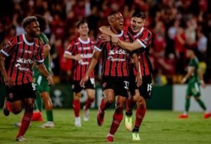 Óscar Ramírez inicia su nueva etapa en Alajuelense: ¿Qué pasa con Jeison Lucumí?