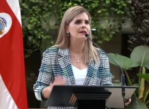 Fernández anuncia que exigirá cuentas y sanciones por afectación en siete CEN-CINAI